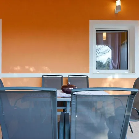 Mit Terrassen Am Wald Holiday home *