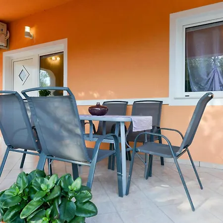 Mit Terrassen Am Wald Holiday home Vir