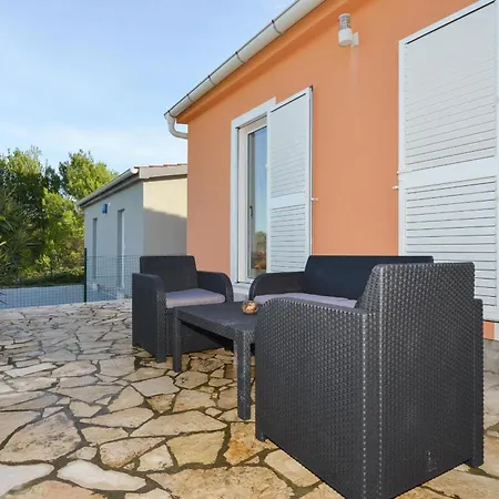 Mit Terrassen Am Wald Holiday home Vir