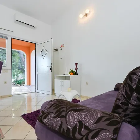 Mit Terrassen Am Wald Holiday home Vir